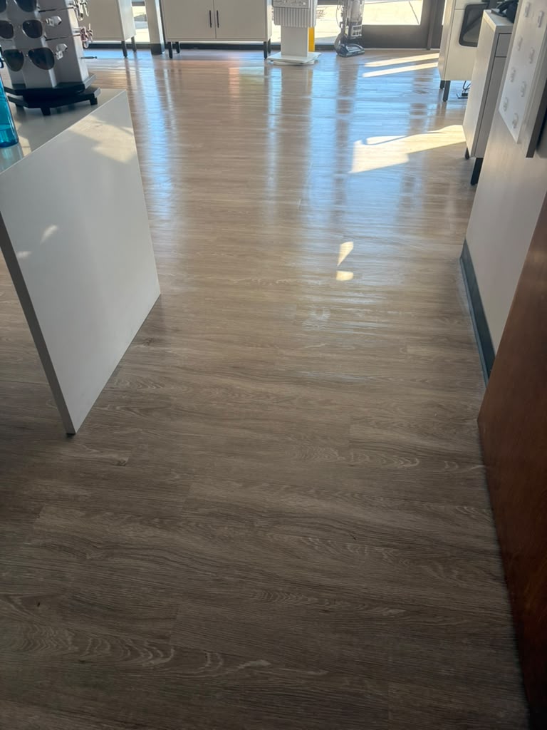 Commercial cleaning work photo 11 of 17